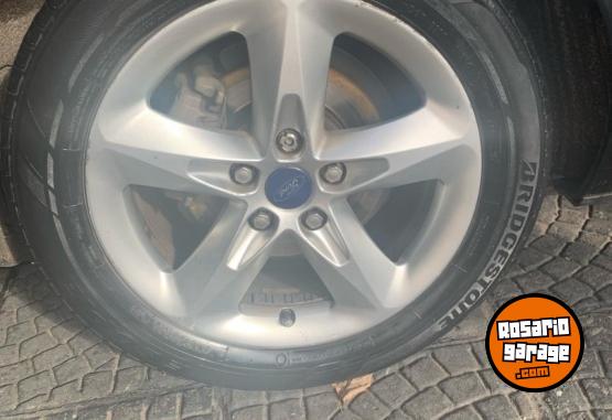 Autos - Ford Focus Trend plus II 2012 GNC 160000Km - En Venta