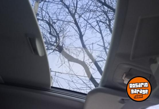 Autos - Peugeot 208 ALLURE TOUCHSCREEN 2015 Nafta 142000Km - En Venta