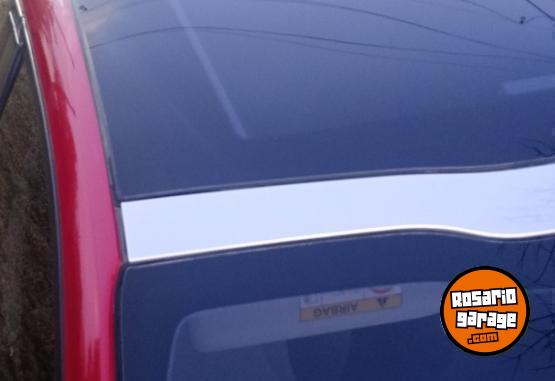 Autos - Peugeot 208 ALLURE TOUCHSCREEN 2015 Nafta 142000Km - En Venta