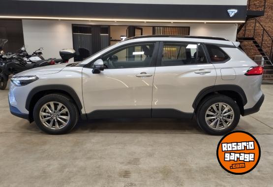 Autos - Toyota COROLLA CROSS XLI CVT 2025 Nafta 0Km - En Venta