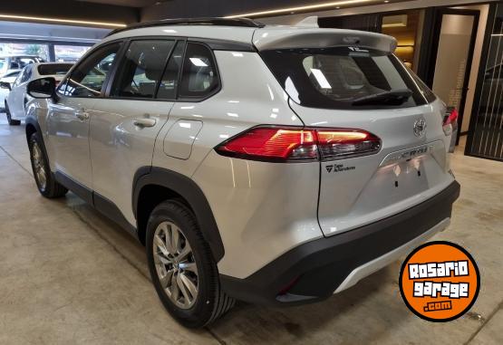 Autos - Toyota COROLLA CROSS XLI CVT 2025 Nafta 0Km - En Venta