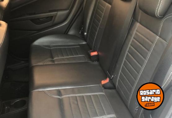 Autos - Ford FIESTA TITANIUM 2016 Nafta 90000Km - En Venta