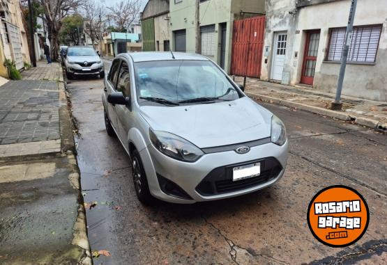 Autos - Ford Fiesta Max 2011 Diesel 150000Km - En Venta