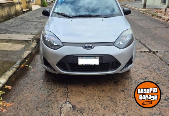 Autos - Ford Fiesta Max 2011 Diesel 150000Km - En Venta
