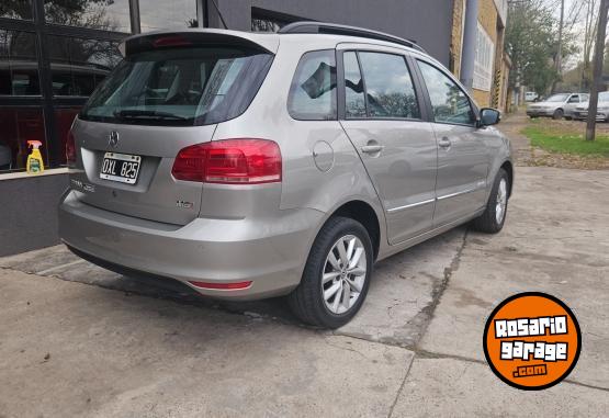 Autos - Volkswagen Suran higline 2015 Nafta 100000Km - En Venta