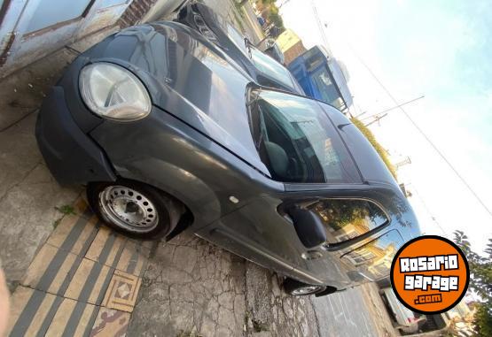 Utilitarios - Renault Kangoo 2015 Nafta 208000Km - En Venta