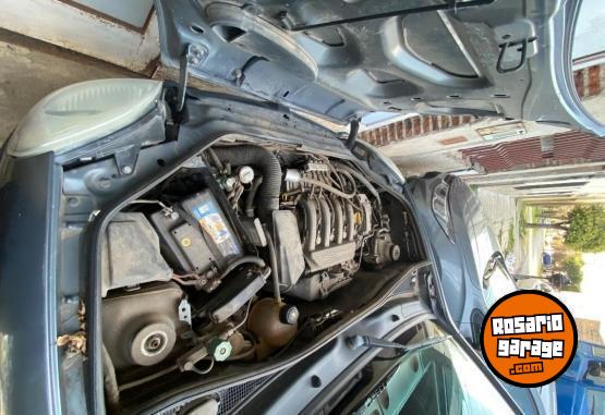 Utilitarios - Renault Kangoo 2015 Nafta 208000Km - En Venta