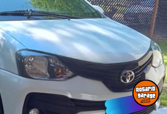 Autos - Toyota Etios XLS 1.5 2022 Nafta 73000Km - En Venta
