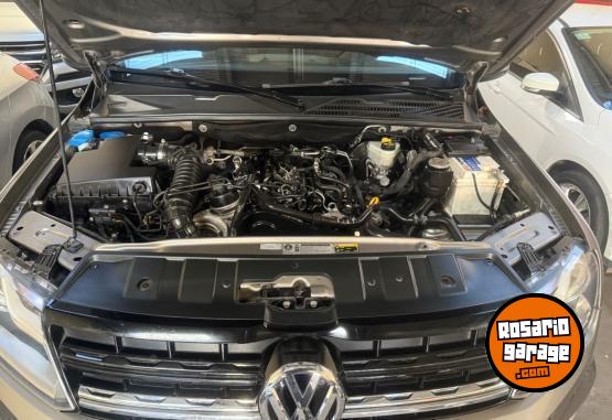 Camionetas - Volkswagen Amarok confortline 2017 Diesel 160000Km - En Venta