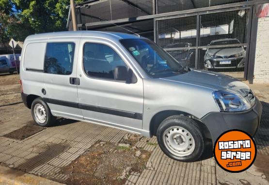 Utilitarios - Peugeot Partner furgon mixto 2017 GNC  - En Venta