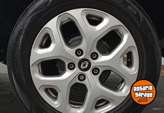 Autos - Renault CAPTUR ZEN 2.0 2017 Nafta 125636Km - En Venta