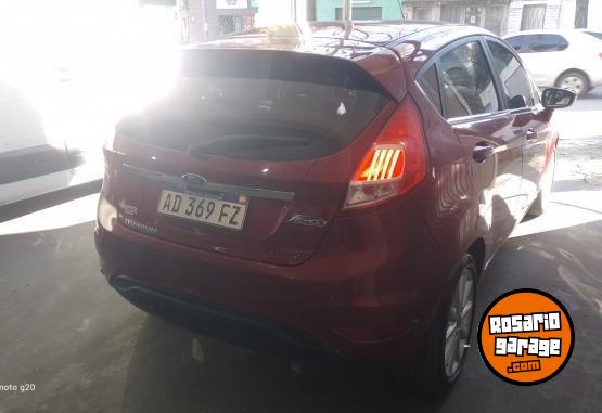 Autos - Ford Fiesta Titanium 2019 Nafta 94000Km - En Venta