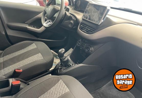 Autos - Peugeot 208 2017 Nafta 98000Km - En Venta