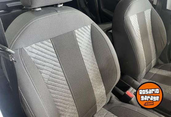 Autos - Peugeot 208 2017 Nafta 98000Km - En Venta