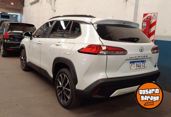 Autos - Toyota Corola Cross SEG 2023 Nafta 60000Km - En Venta