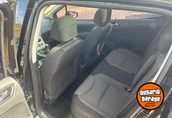 Autos - Peugeot 308 2015 Nafta 97000Km - En Venta