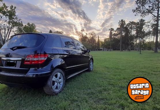 Autos - Mercedes Benz B180 2010 Nafta 156700Km - En Venta