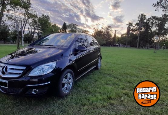 Autos - Mercedes Benz B180 2010 Nafta 156700Km - En Venta