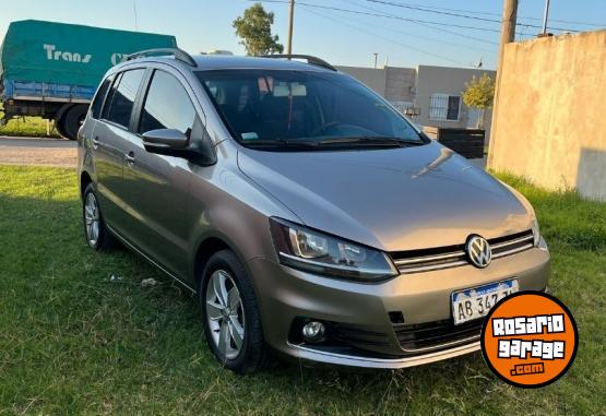 Autos - Volkswagen Suran 2017 Nafta 99000Km - En Venta