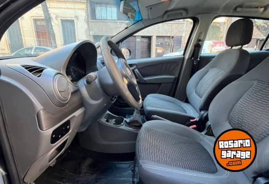 Autos - Fiat Palio attractive 2014 Nafta 99000Km - En Venta