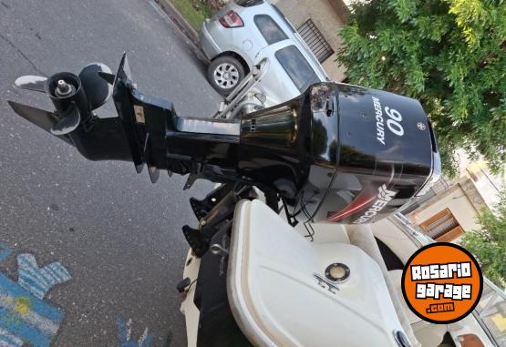 Embarcaciones - Vendo Bahía MERCURY 90HP - En Venta