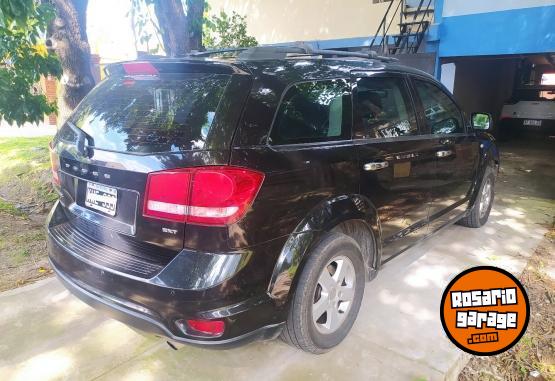 Camionetas - Dodge Journey SXT 2.4 2012 GNC 200000Km - En Venta