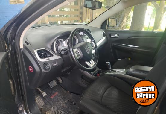 Camionetas - Dodge Journey SXT 2.4 2012 GNC 200000Km - En Venta