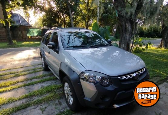 Autos - Fiat PALIO WEEKEND ADVENTURE 2013 GNC 137000Km - En Venta