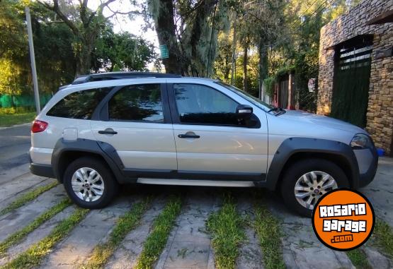 Autos - Fiat PALIO WEEKEND ADVENTURE 2013 GNC 137000Km - En Venta