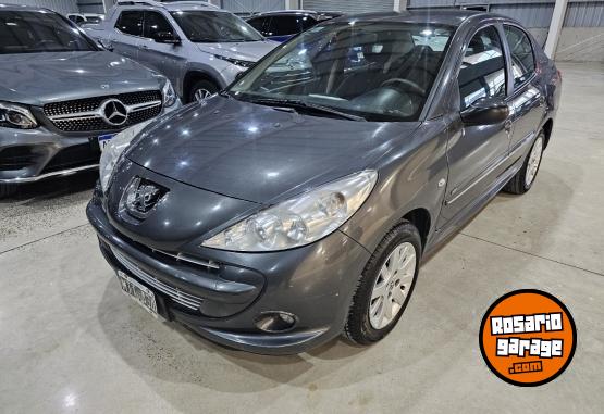 Autos - Peugeot 207 Xt 2013 Diesel 175000Km - En Venta