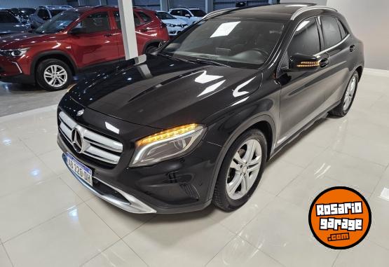Autos - Mercedes Benz Gla 200 Urban At 2017 Nafta 110000Km - En Venta