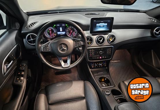 Autos - Mercedes Benz Gla 200 Urban At 2017 Nafta 110000Km - En Venta