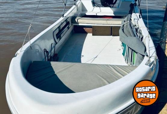 Embarcaciones - ELEPHANT 620 MOTOR SUZUKI 40 HP AO 2016 - En Venta