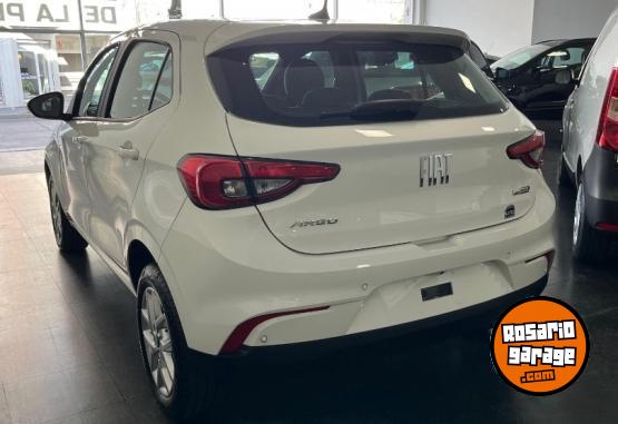 Autos - Fiat Argo Drive 2025 Nafta 0Km - En Venta