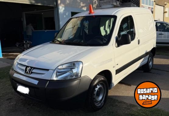 Utilitarios - Peugeot Partner 2015 Diesel  - En Venta
