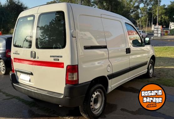 Utilitarios - Peugeot Partner 2015 Diesel  - En Venta