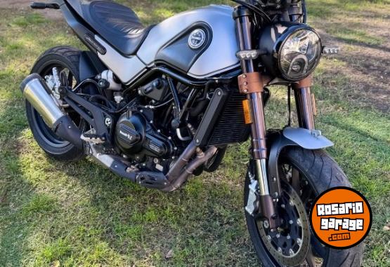 Motos - Benelli Leoncino 500 2022 Nafta 10500Km - En Venta