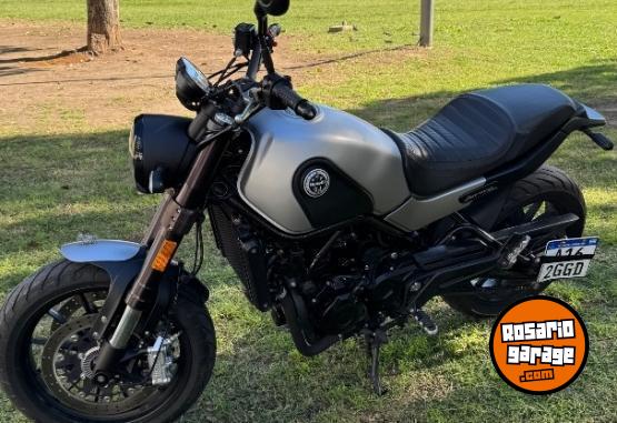 Motos - Benelli Leoncino 500 2022 Nafta 10500Km - En Venta