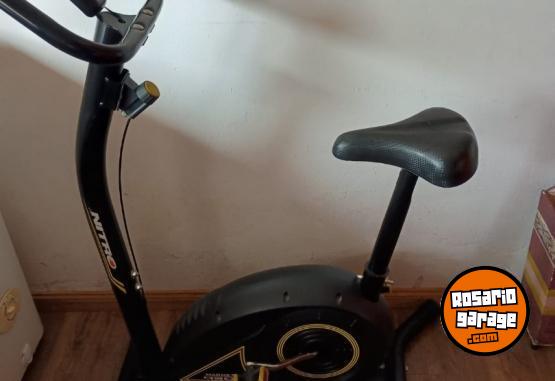 Deportes - Vendo muy poco uso como nueva - En Venta