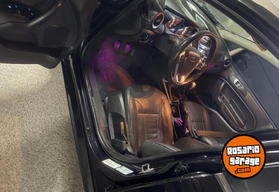 Autos - Ford Fiesta Titanium 2015 Nafta 130000Km - En Venta