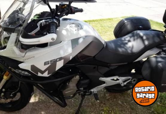 Motos - CF 650 2023 Nafta 5000Km - En Venta