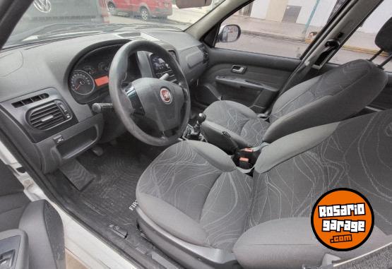 Autos - Fiat Siena 2016 GNC 110000Km - En Venta