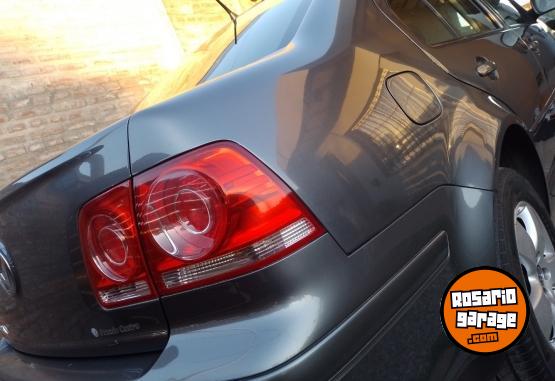 Autos - Volkswagen Bora 2.0 2013 Nafta 98000Km - En Venta