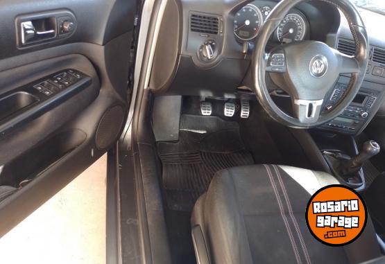 Autos - Volkswagen Bora 2.0 2013 Nafta 98000Km - En Venta