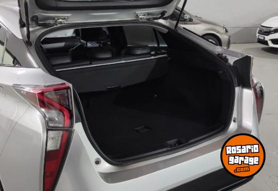 Autos - Toyota PRIUS AT HYBRID 2018 Electrico / Hibrido 106000Km - En Venta