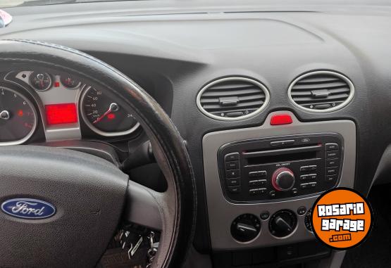 Autos - Ford Focus Exe 1.6 llantas 2012 Nafta 136000Km - En Venta