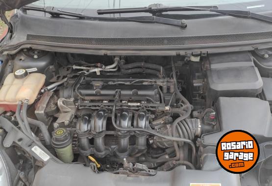 Autos - Ford Focus Exe 1.6 llantas 2012 Nafta 136000Km - En Venta