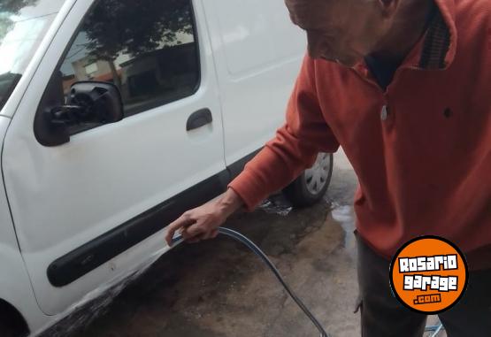 Utilitarios - Renault Kangoo 2011 Diesel 230000Km - En Venta