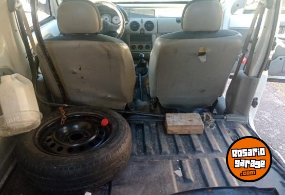 Utilitarios - Renault Kangoo 2011 Diesel 230000Km - En Venta