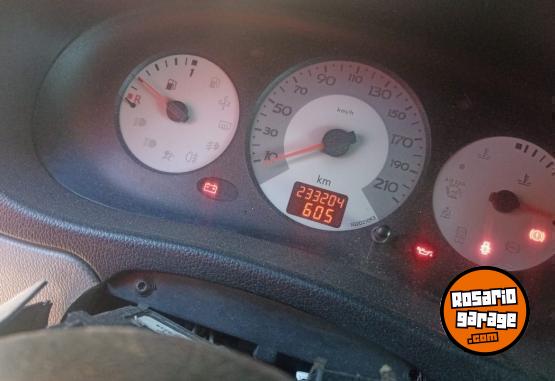 Utilitarios - Renault Kangoo 2011 Diesel 230000Km - En Venta